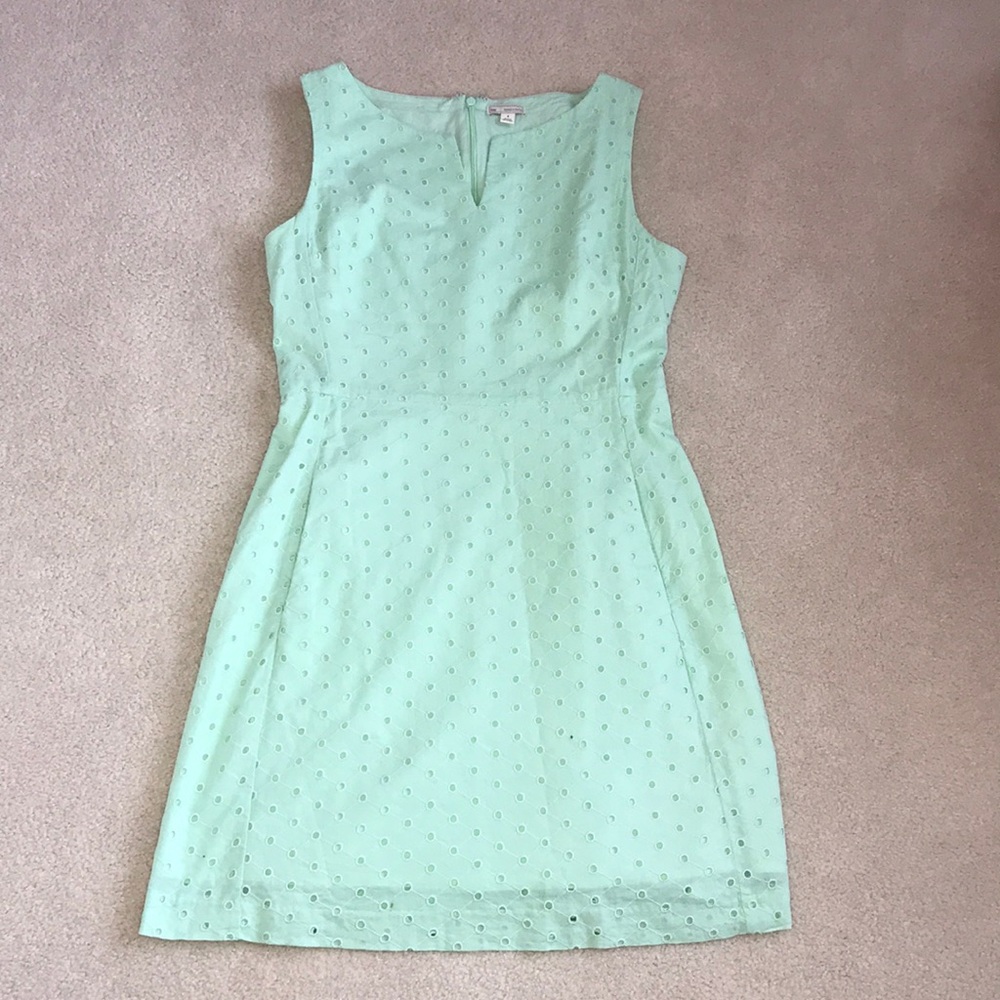 Light green gap dress size 4